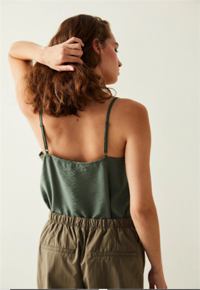 sleeveless blouse