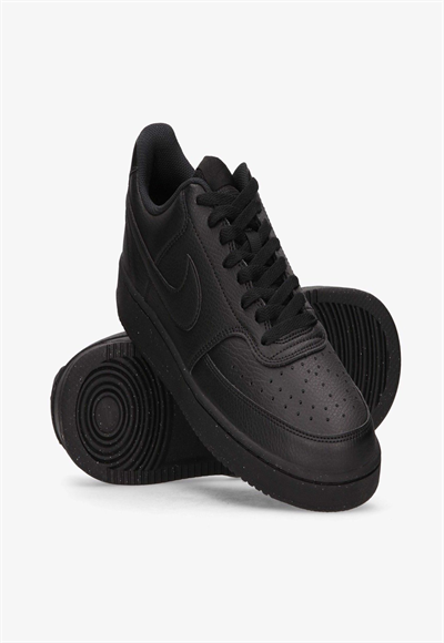 Men's sports shoes
