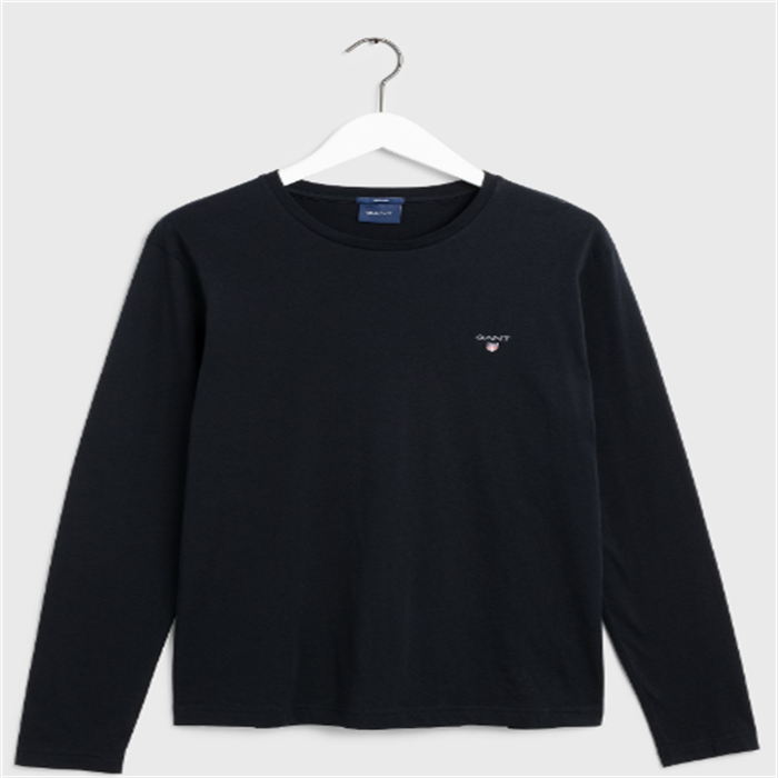 long-sleeved blouse