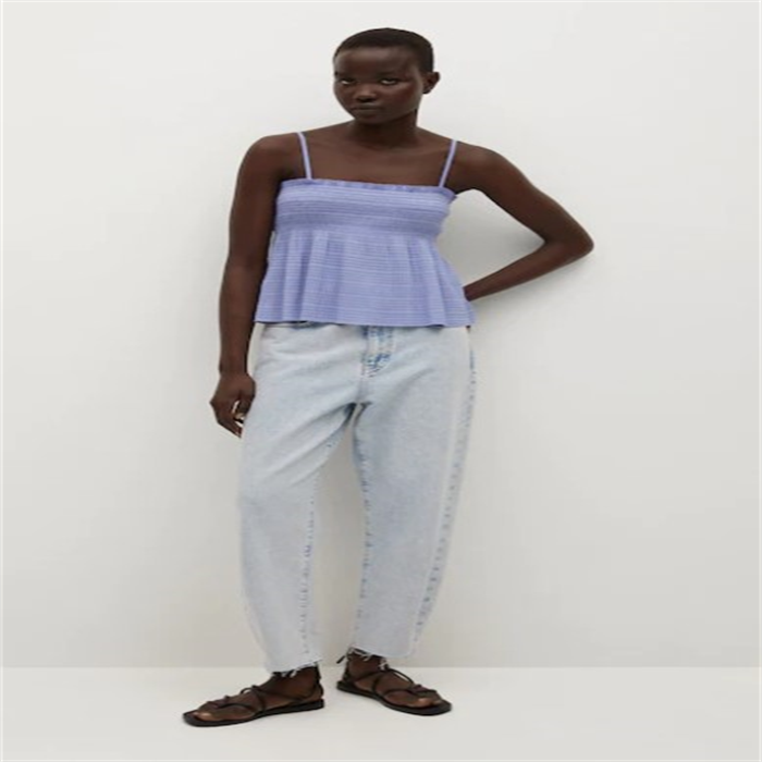 sleeveless blouse