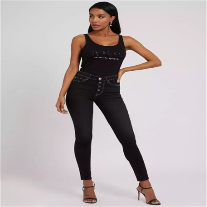 sleeveless blouse