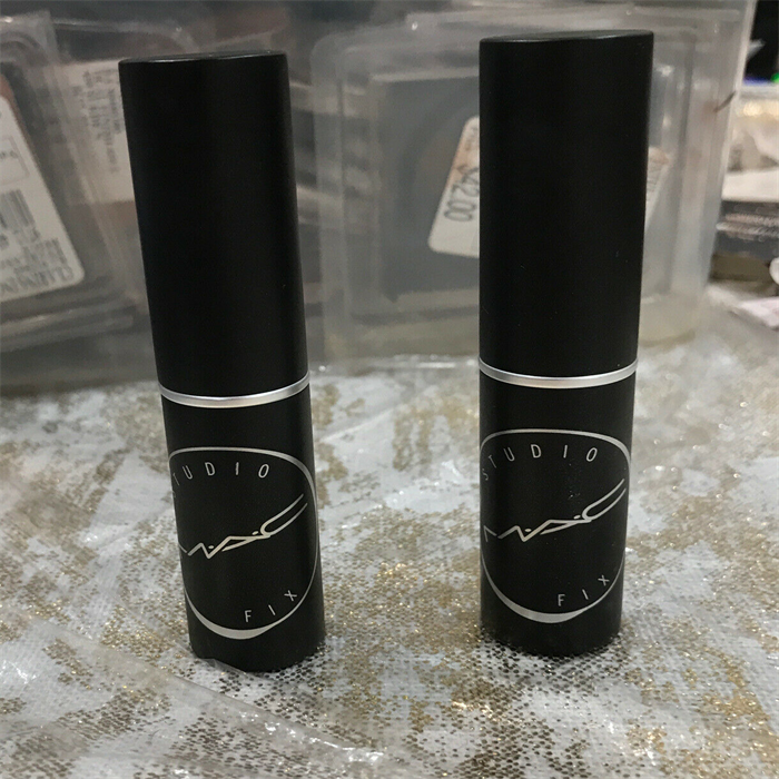 كريم الأساس  STUDIO FIX SOFT MATTE FOUNDATION STICK